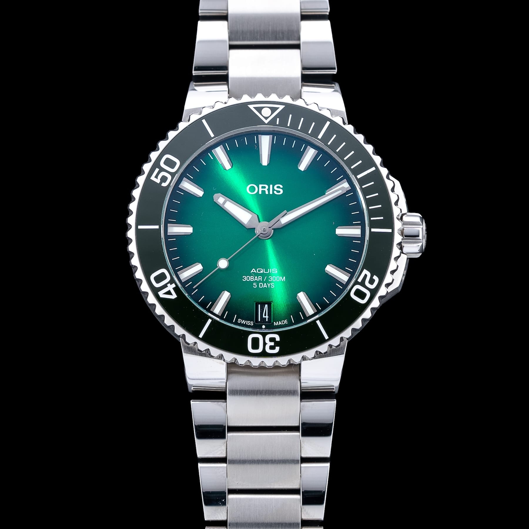 Oris 01 400 7769 4157 Aquis Date Calibre 400