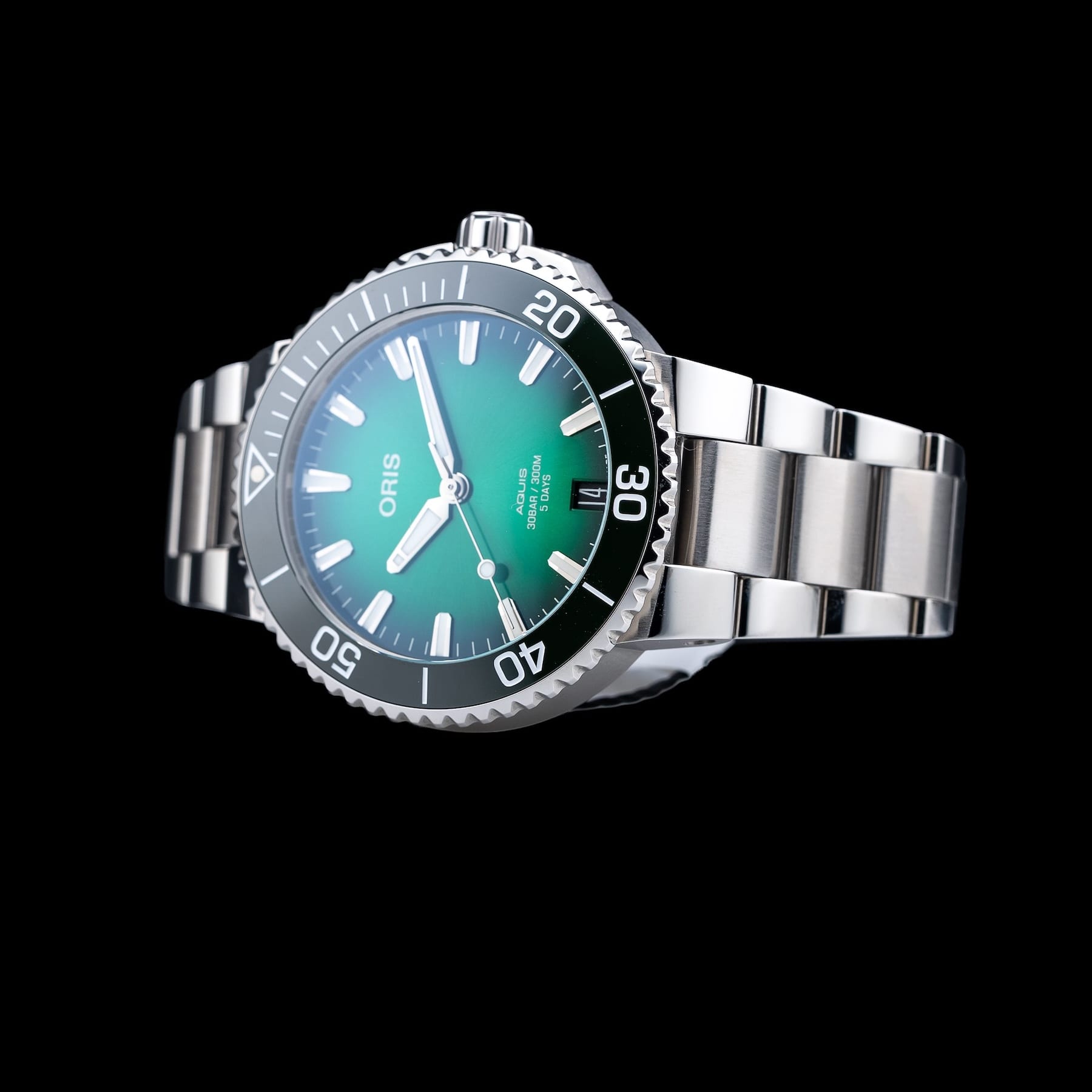 Oris 01 400 7769 4157 Aquis Date Calibre 400