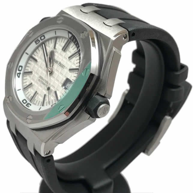 Audemars Piguet Royal Oak Offshore Diver 15710ST