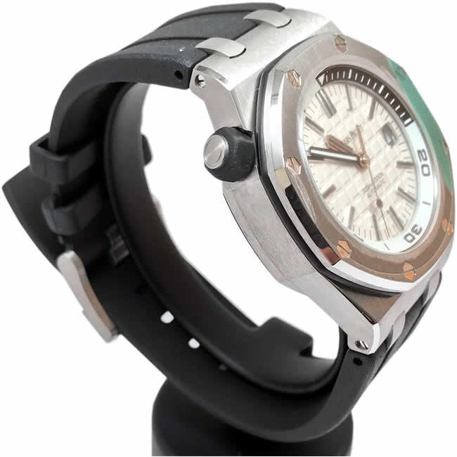 Audemars Piguet Royal Oak Offshore Diver 15710ST