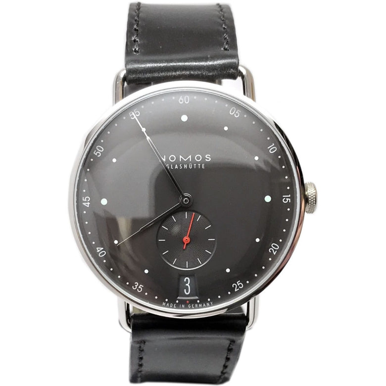 NOMOS Glashütte Metro 38 Datum