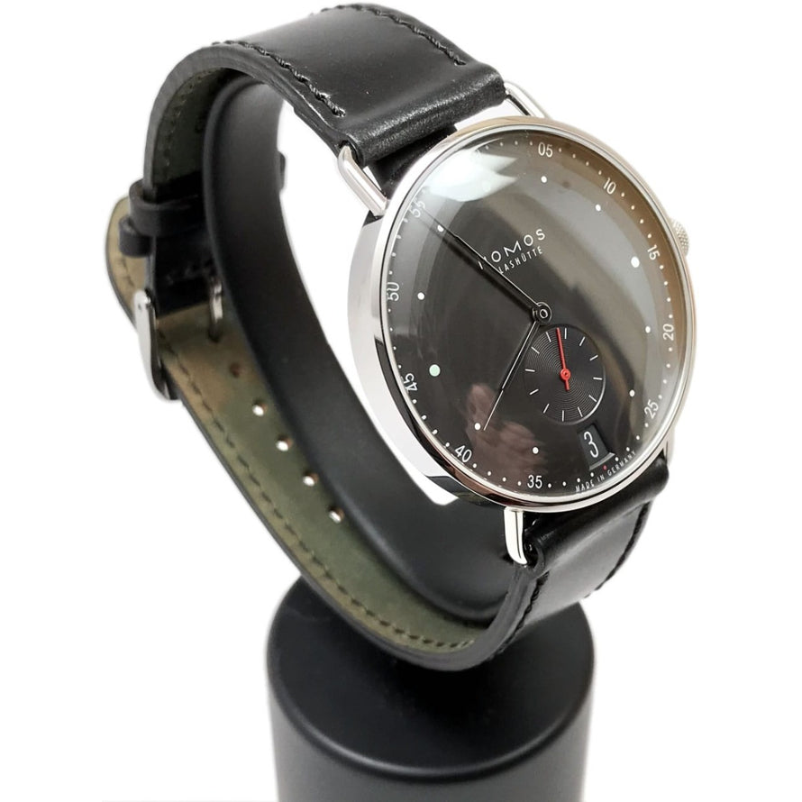 NOMOS Glashütte Metro 38 Datum