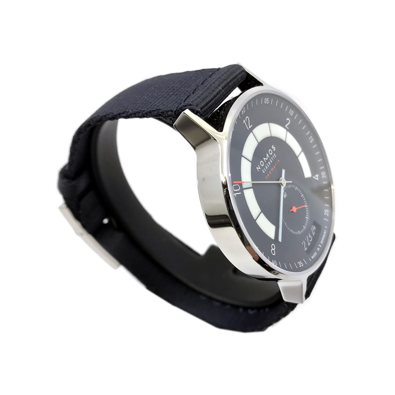 NOMOS Glashütte Autobahn Neomatik 41mm Date Midnight Blue