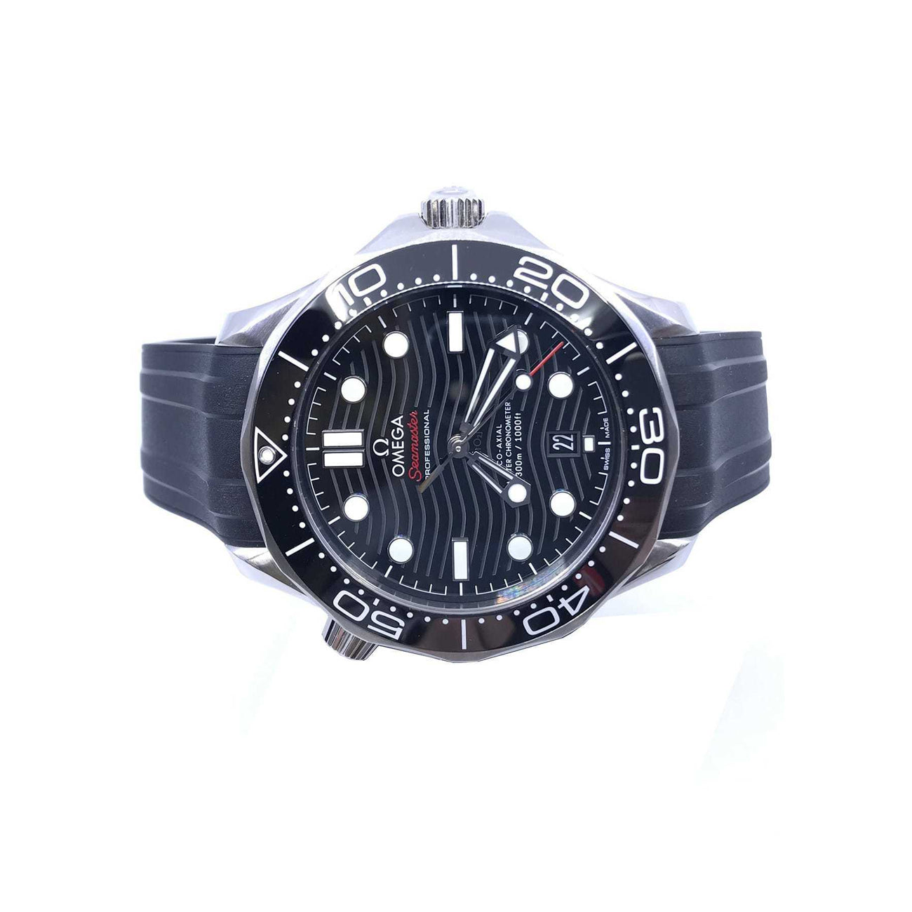 Omega Seamaster Diver 300M Co-Axial Master Chronometer Black Dial on Rubber Strap 210.32.42.20.01.001
