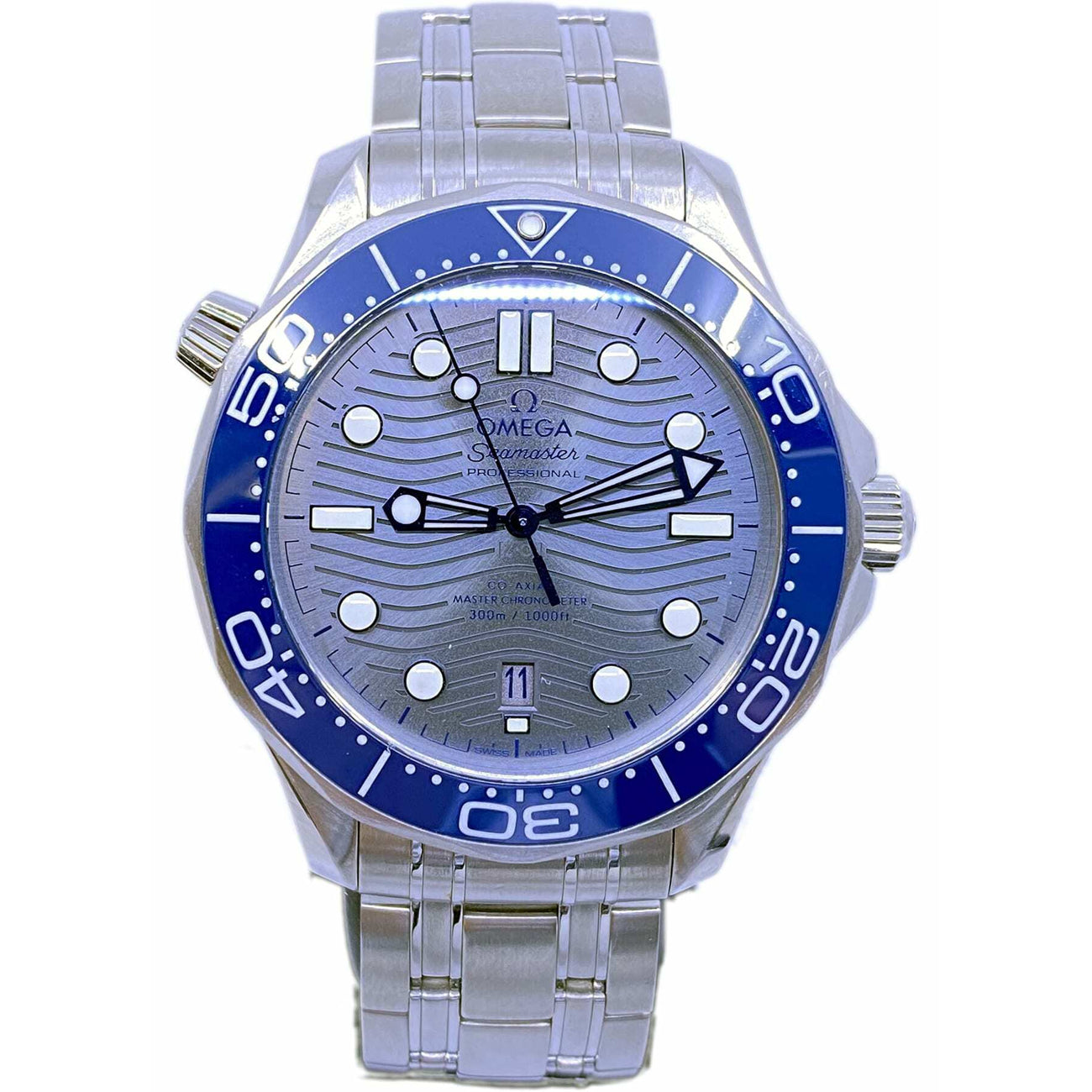 Omega Seamaster Diver 300M Co-Axial Master Chronometer on Bracelet 210.30.42.20.06.001