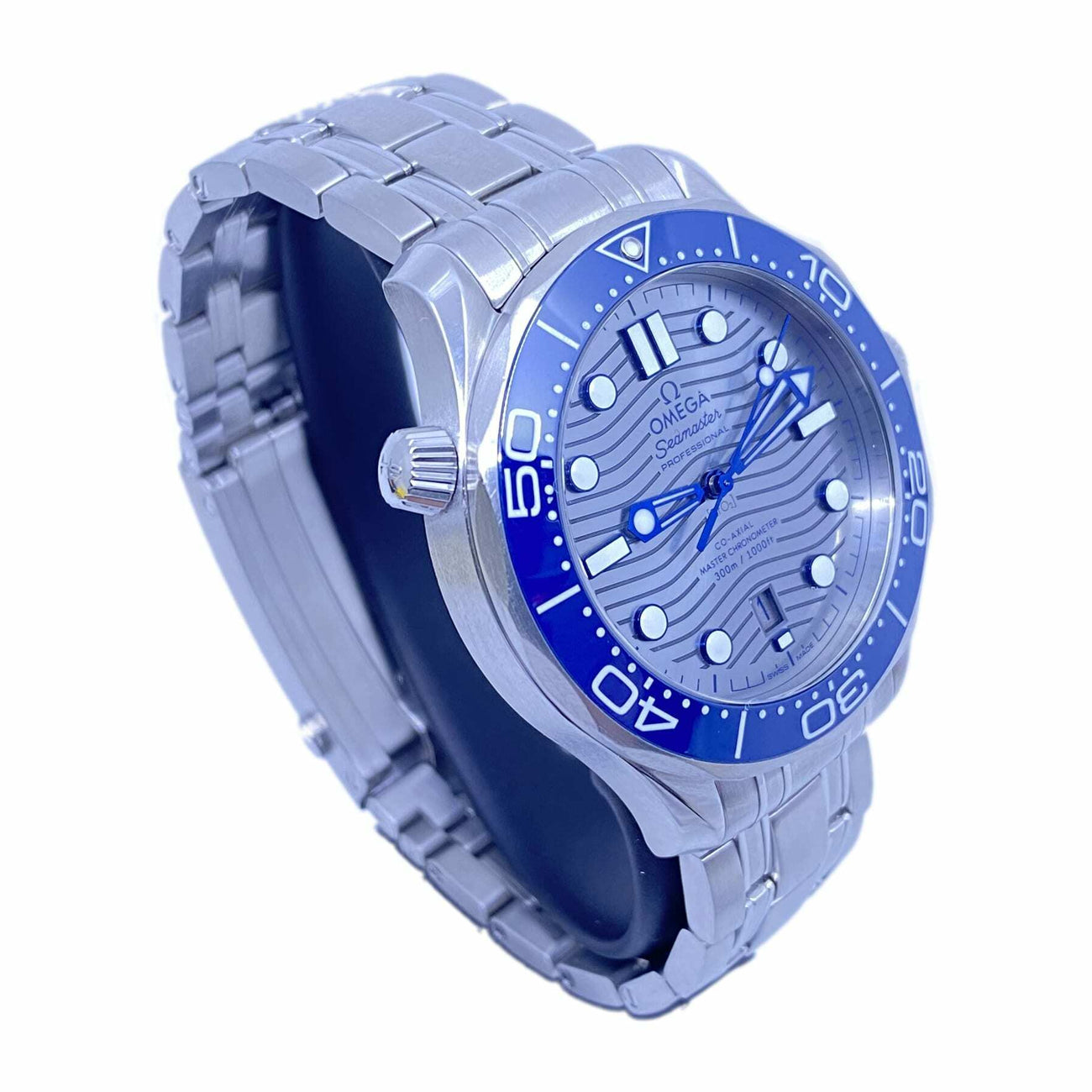 Omega Seamaster Diver 300M Co-Axial Master Chronometer on Bracelet 210.30.42.20.06.001