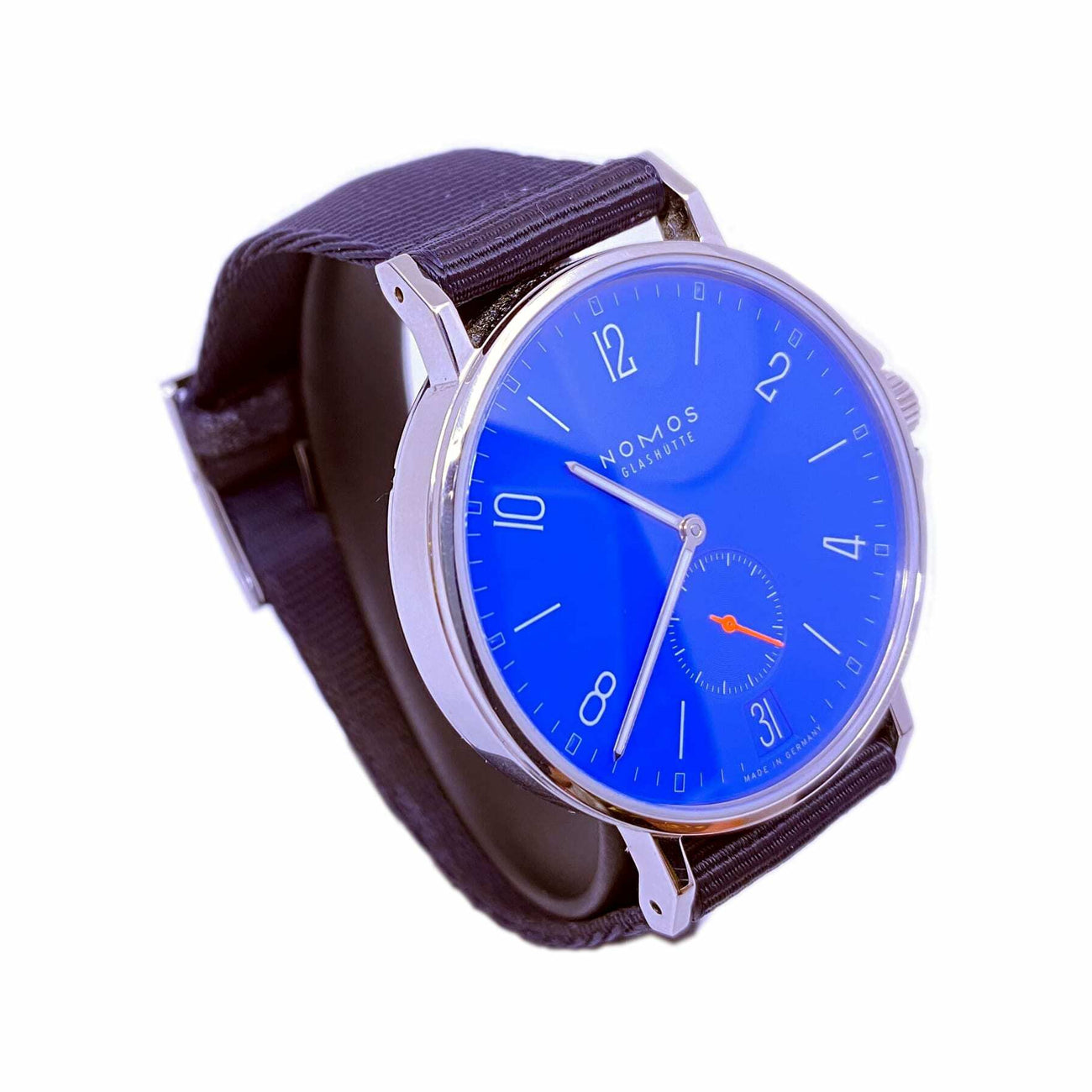 NOMOS Glashütte Ahoi Datum Signalblau 554