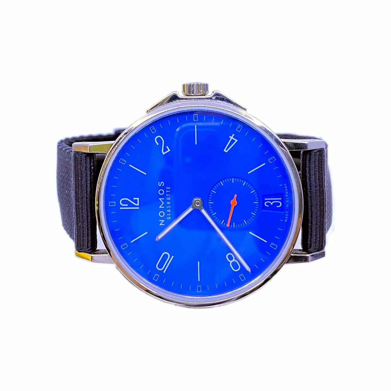 NOMOS Glashütte Ahoi Datum Signalblau 554