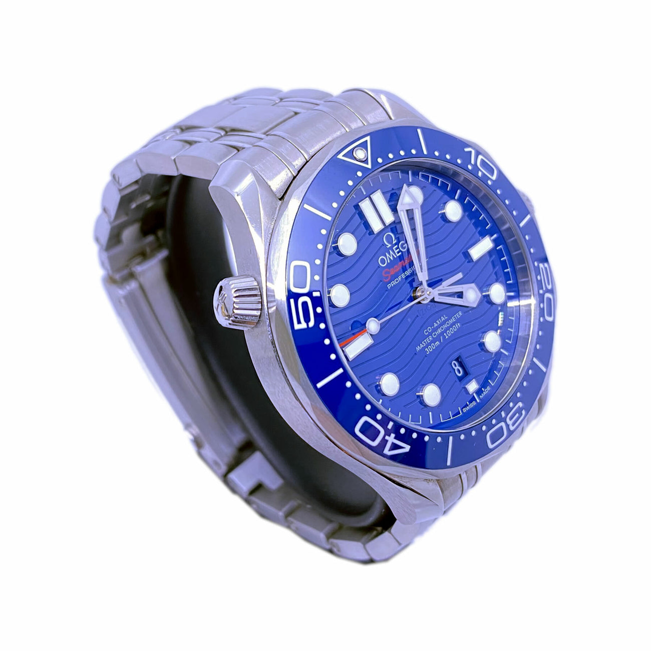 Omega Seamaster Diver 300M Co-Axial Master Chronometer on Bracelet 210.30.42.20.03.001