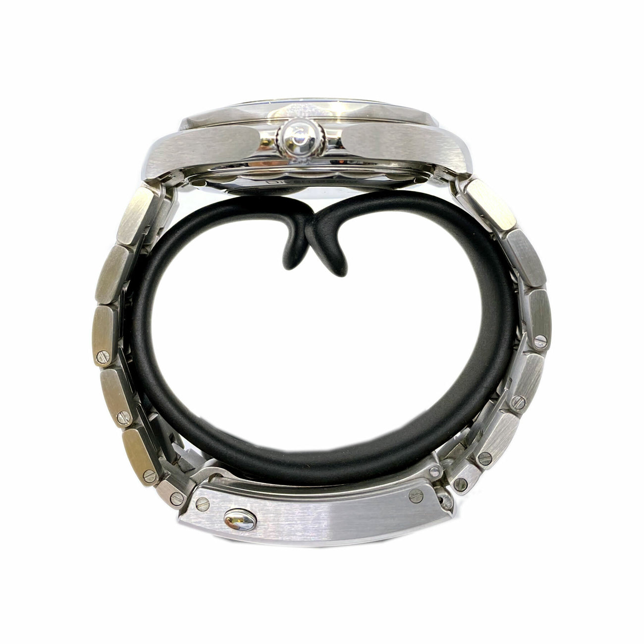 Omega Seamaster Diver 300M Co-Axial Master Chronometer on Bracelet 210.30.42.20.03.001