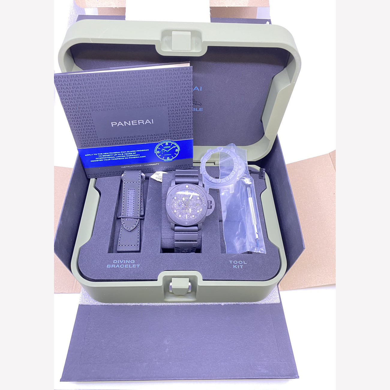 Panerai Submersible Marina Militare Carbotech PAM00979