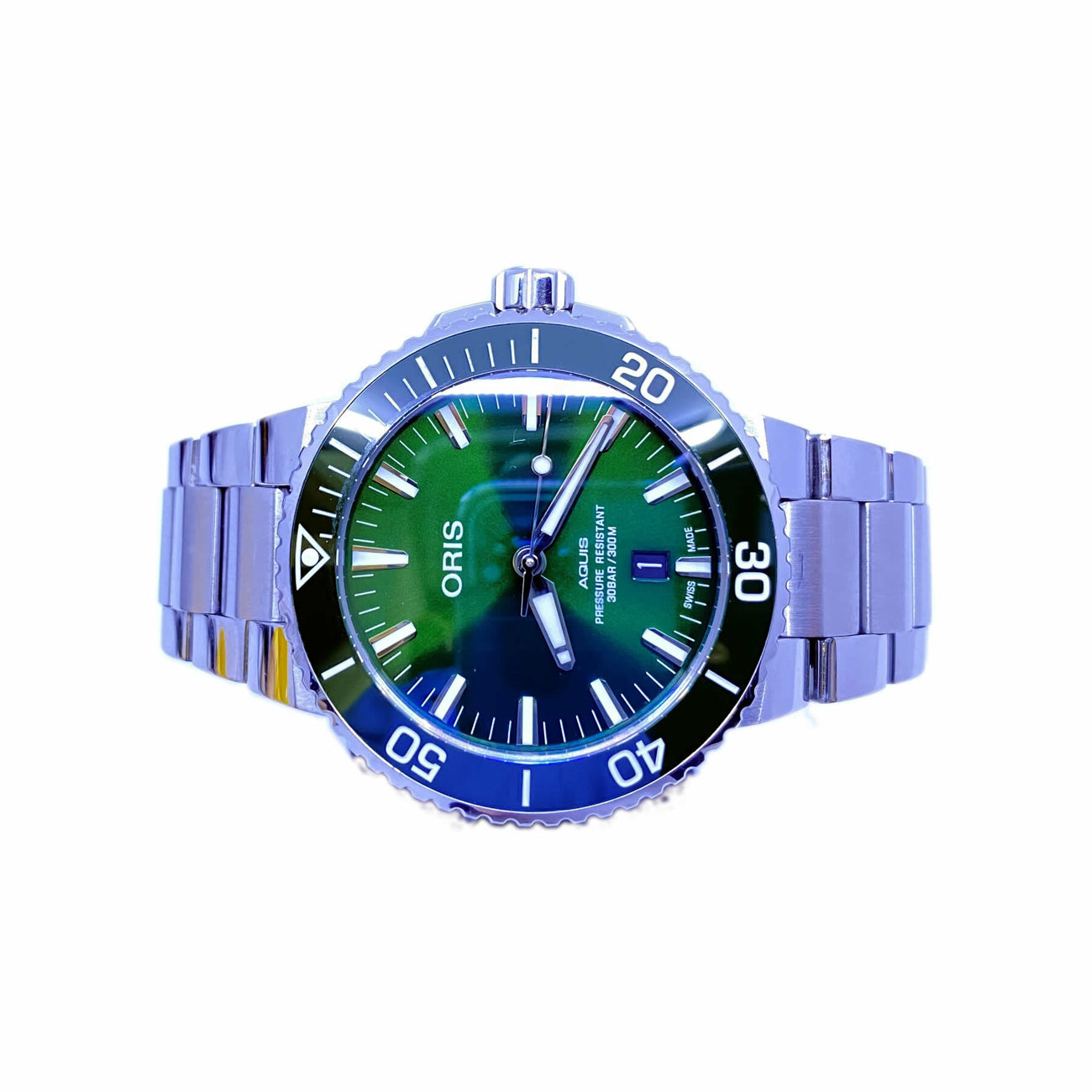 Oris Aquis Date Green Dial on Bracelet 01 733 7730 4157-07 8 24 05PEB