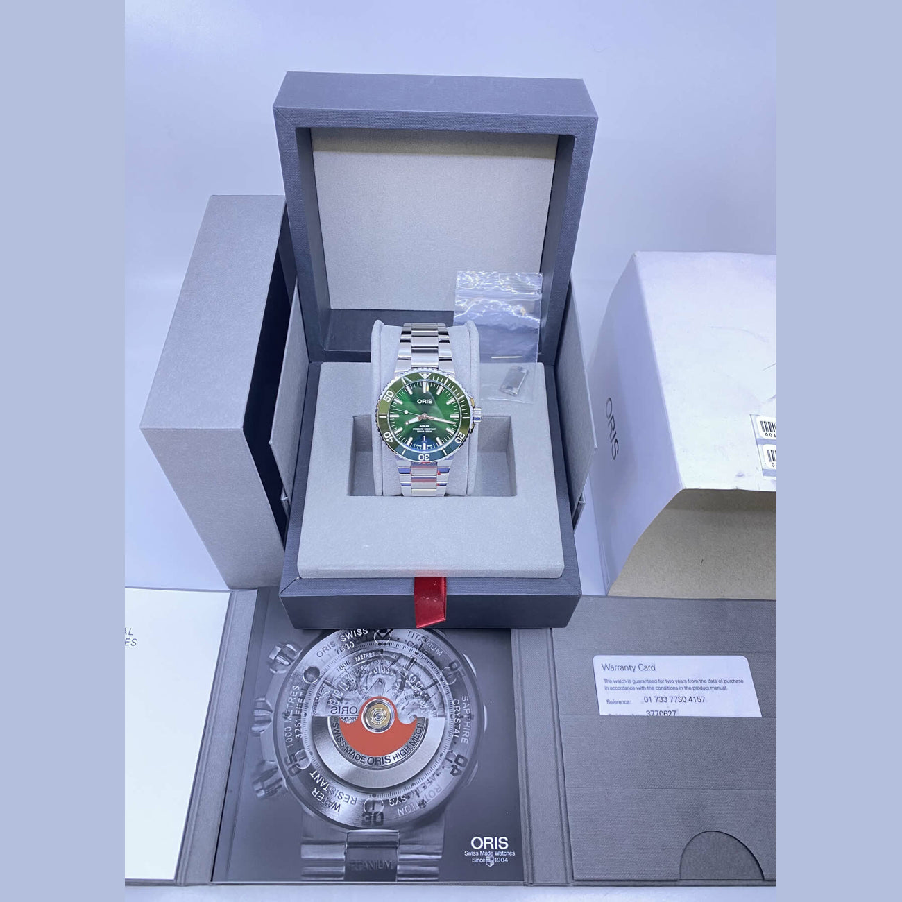Oris Aquis Date Green Dial on Bracelet 01 733 7730 4157-07 8 24 05PEB