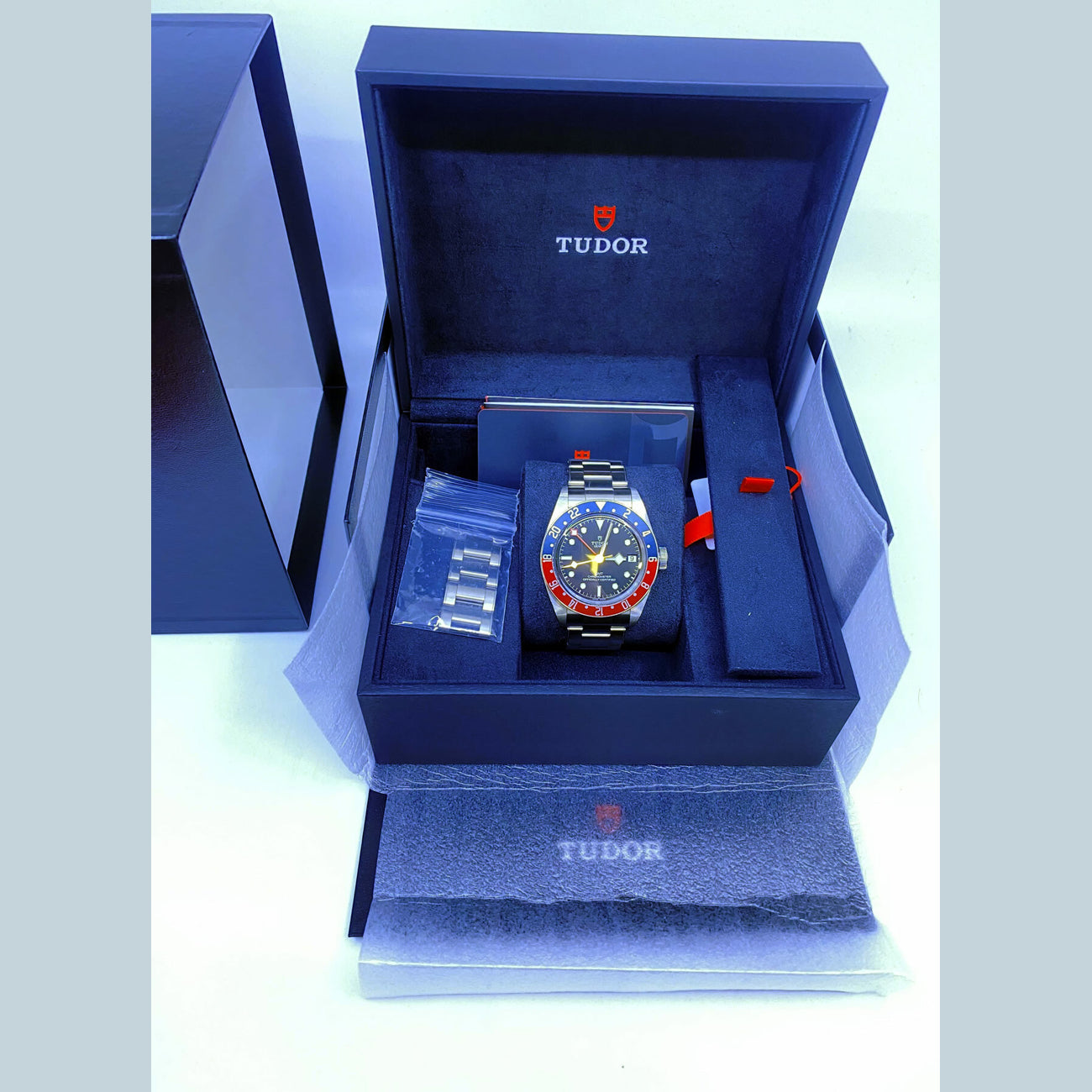 Tudor Black Bay GMT 41mm Pepsi M79830RB