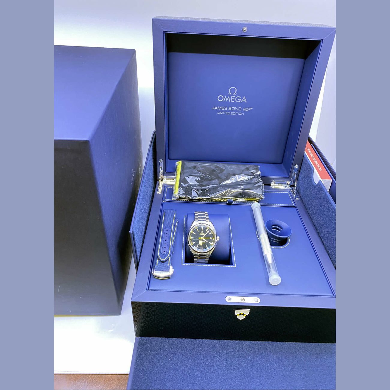 Omega Aqua Terra James Bond Limited Edition 231.10.42.21.03.004