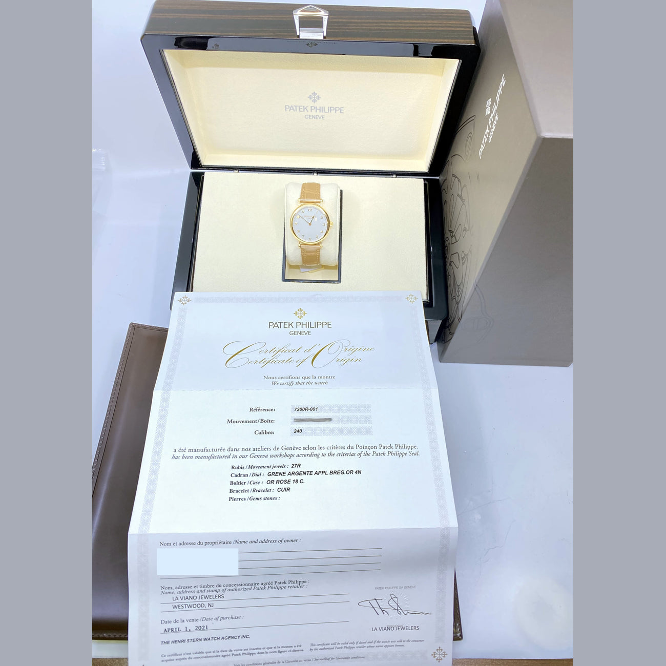 Patek Philippe 7200R-001 Calatrava
