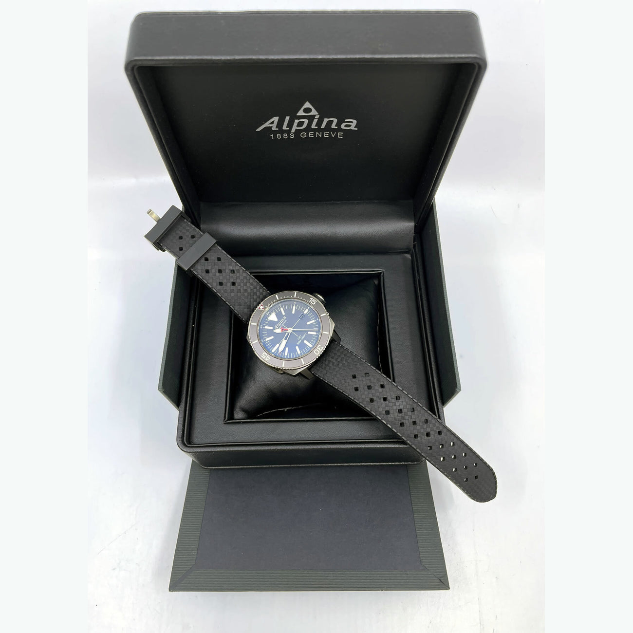 Alpina GMT Seastrong Quartz AL-247LGG4TV6