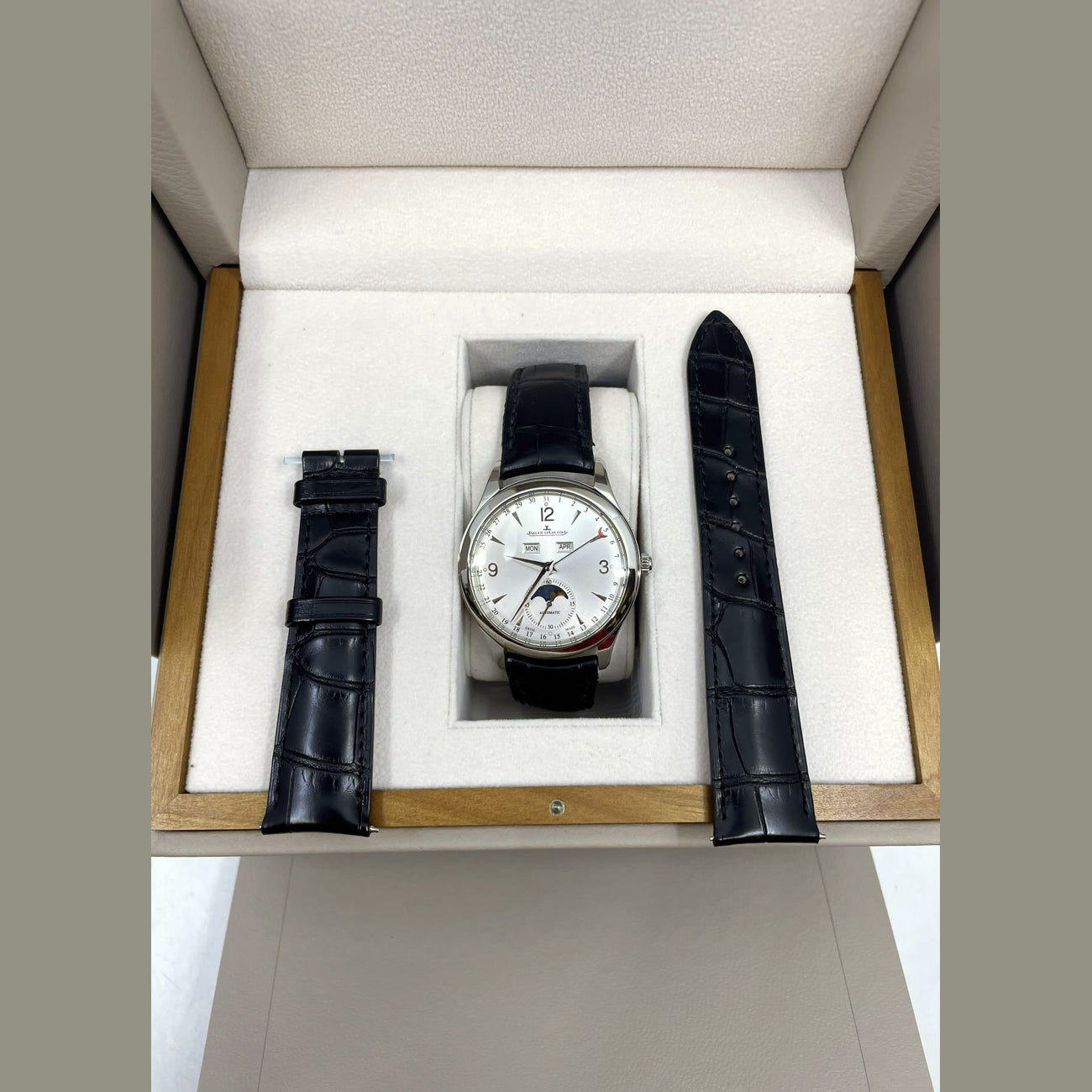 Jaeger-LeCoultre Master Control Calendar Stainless Steel 39mm Q1558420