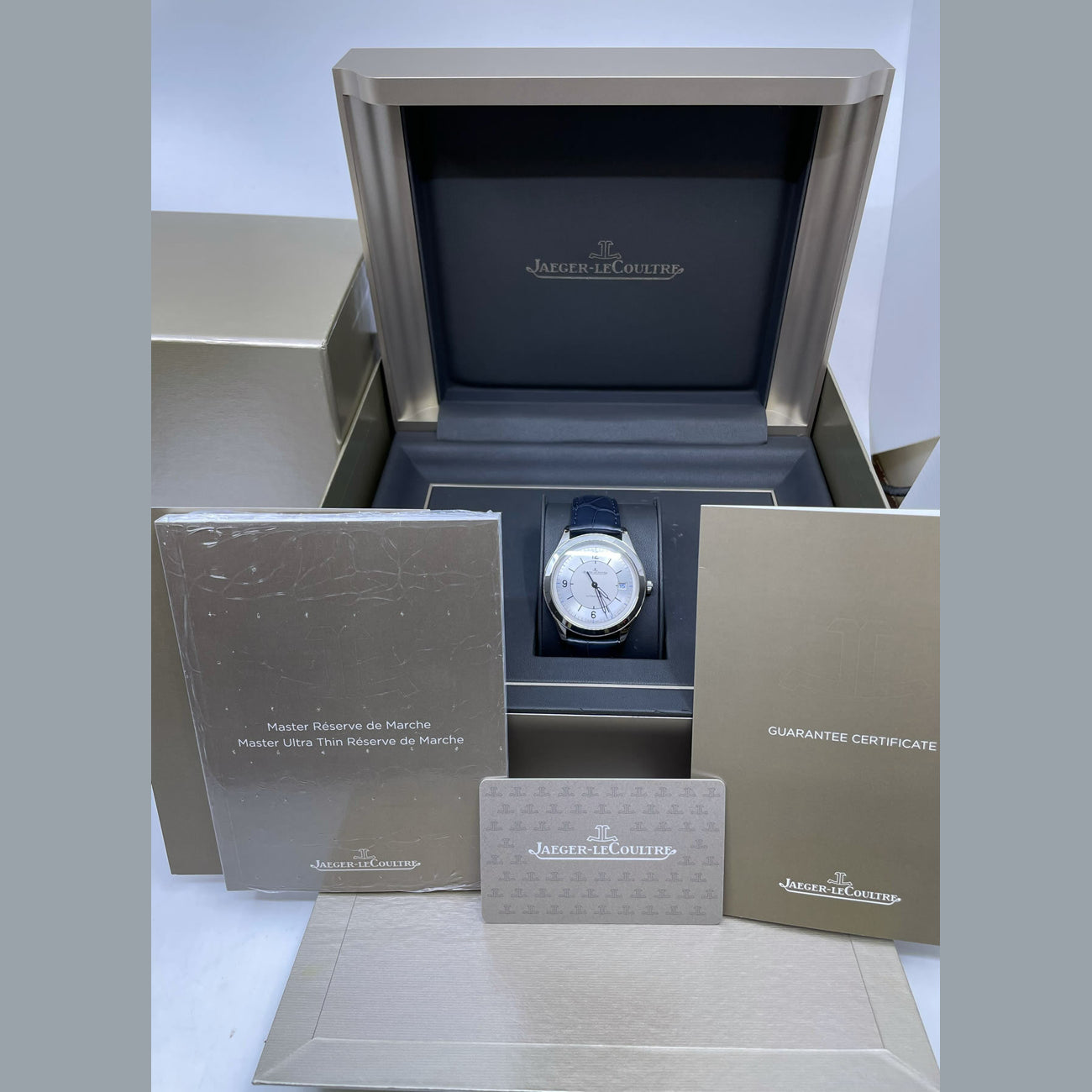 Jaeger-LeCoultre Master Control Date Q1548530