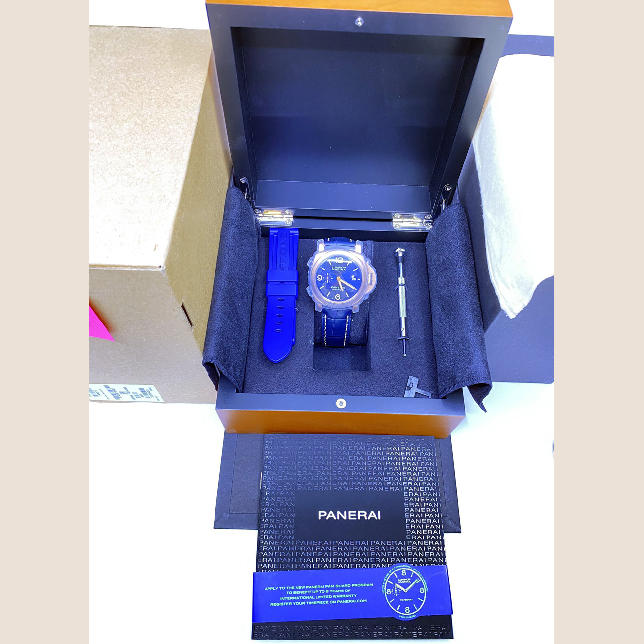 Panerai Luminor Marina Goldtech Sole Blu PAM01112