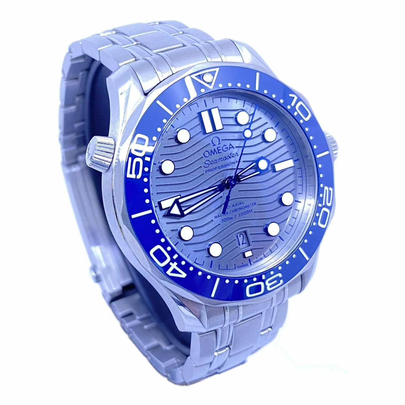 Omega Seamaster Diver 300M Co-Axial Master Chronometer on Bracelet 210.30.42.20.06.001