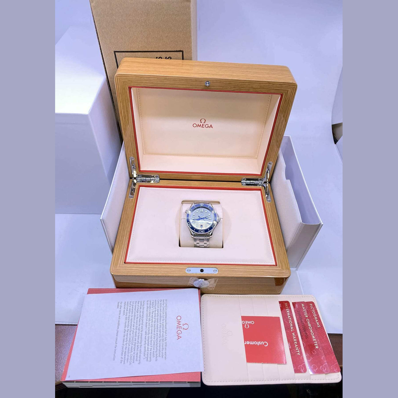 Omega Seamaster Diver 300M Co-Axial Master Chronometer on Bracelet 210.30.42.20.06.001