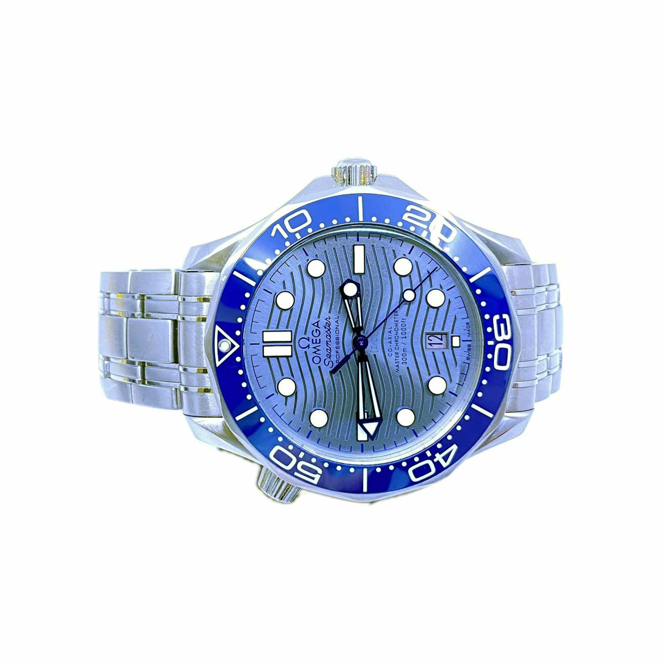 Omega Seamaster Diver 300M Co-Axial Master Chronometer on Bracelet 210.30.42.20.06.001