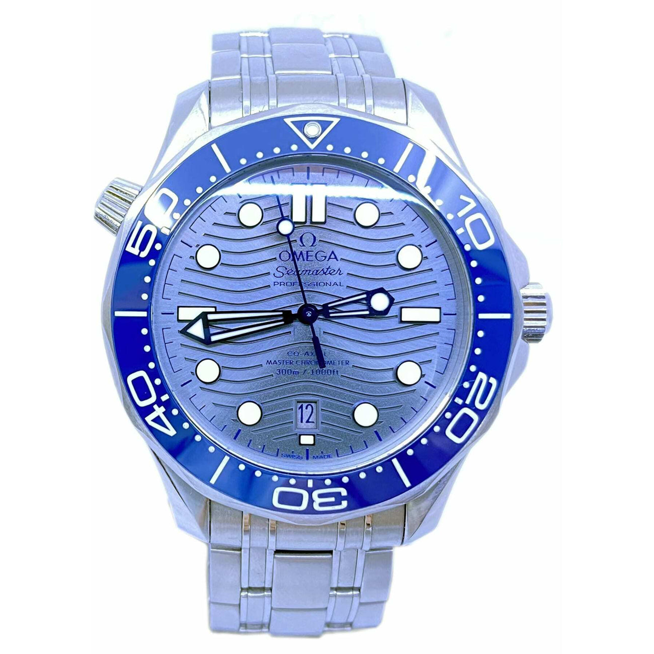 Omega Seamaster Diver 300M Co-Axial Master Chronometer on Bracelet 210.30.42.20.06.001