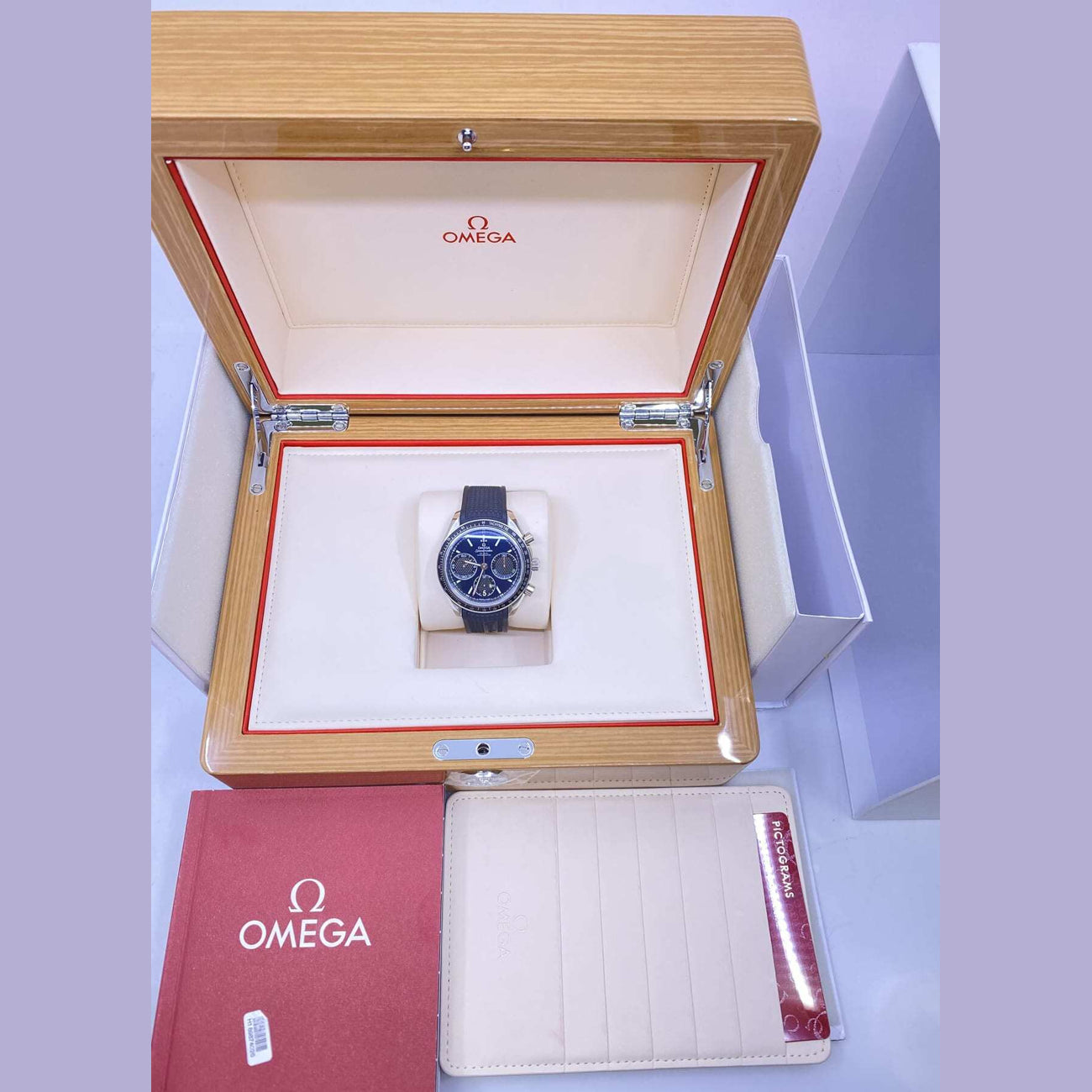 Omega Racing Co-Axial Chronograph 40mm 326.32.40.50.03.001