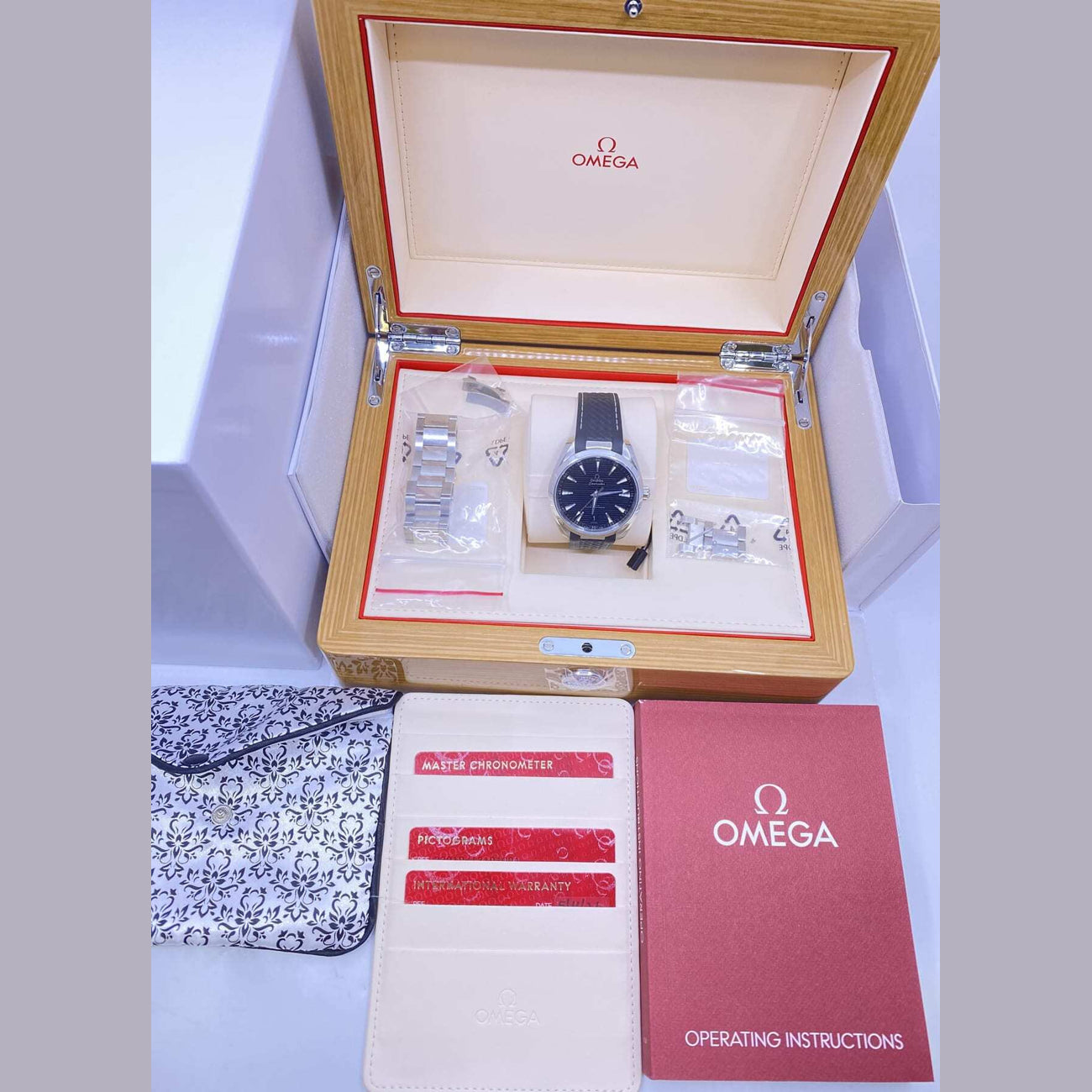 Omega Seamaster Aqua Terra 150M Co-Axial Master Chronometer 41mm on Strap 220.10.41.21.01.001