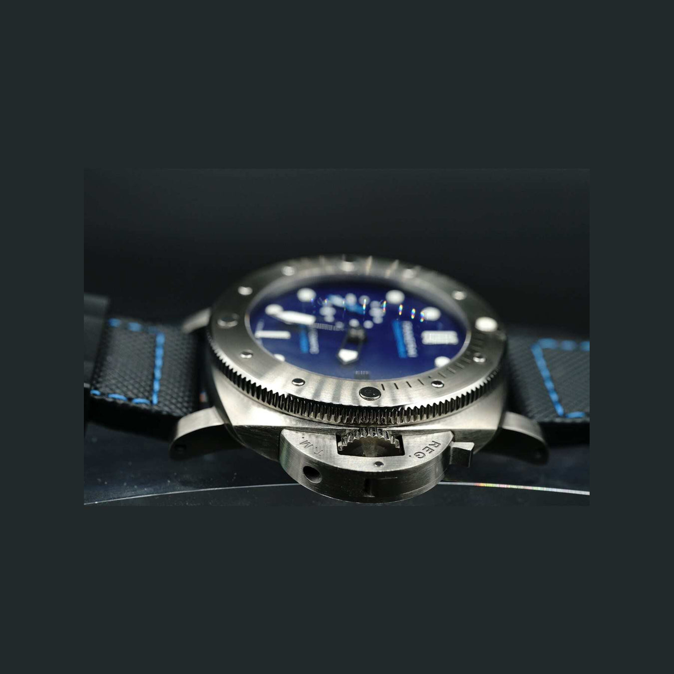 Panerai Submersible BMG-Tech PAM00692