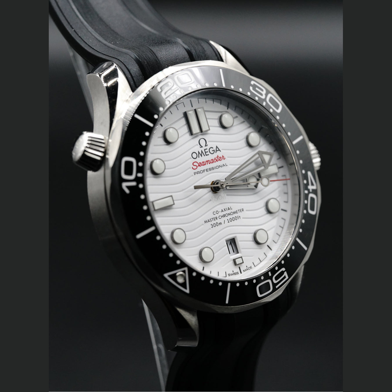 Omega Seamaster 300m Diver White Dial 210.32.42.20.04.001