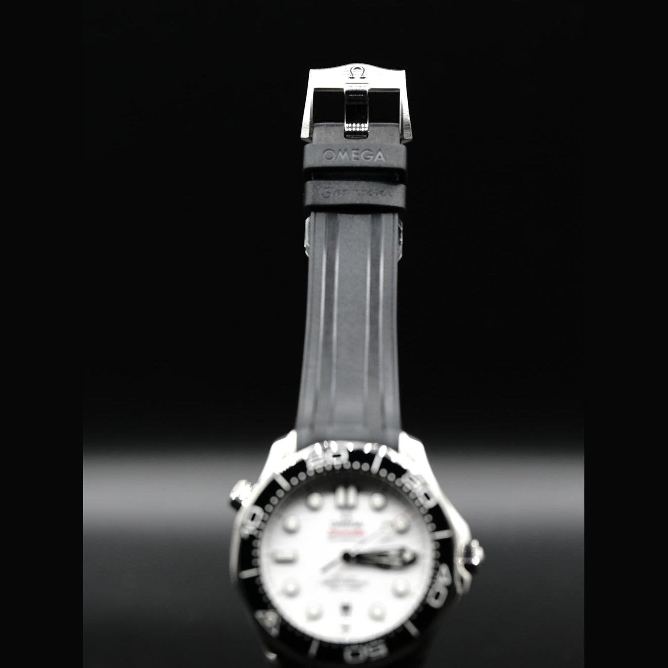 Omega Seamaster 300m Diver White Dial 210.32.42.20.04.001