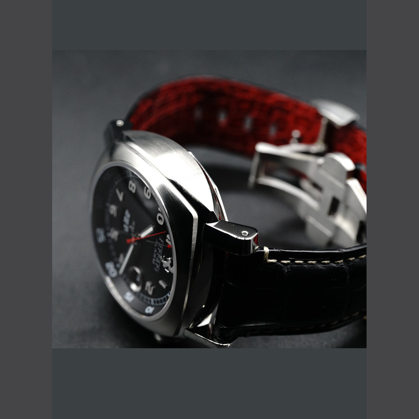 Panerai Ferrari Granturismo GMT-Alarm FER00017