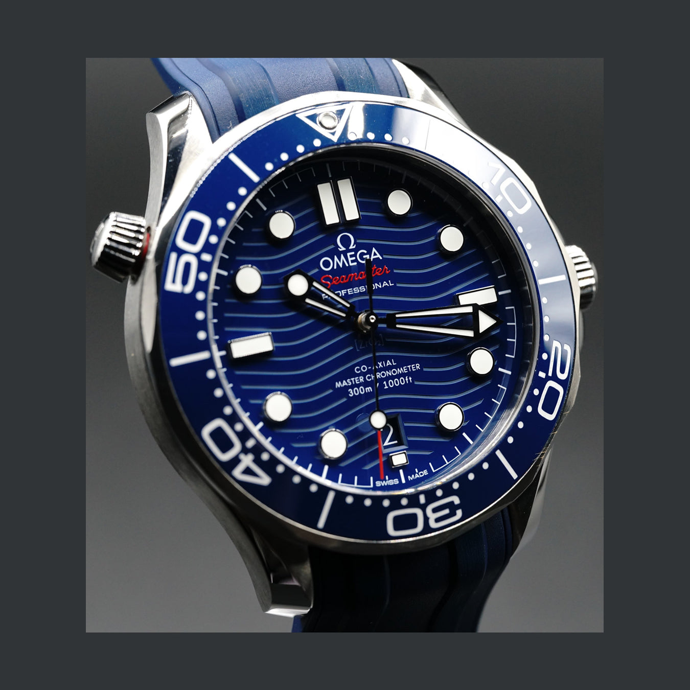 Omega Seamaster Diver 300M Co-Axial Master Chronometer on Rubber Strap 210.32.42.20.03.001