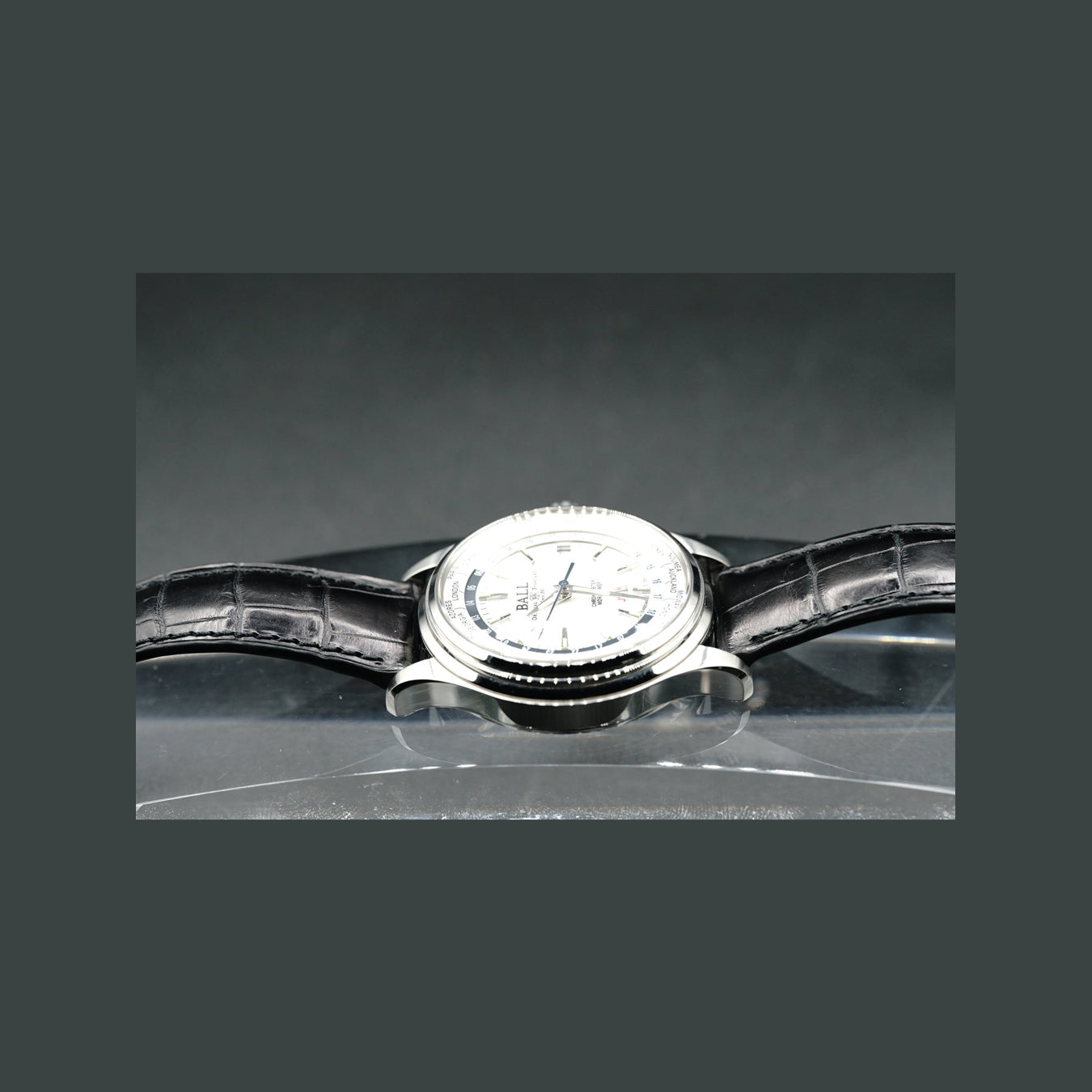 Ball Watch Trainmaster World Time GM2020D-LL1CJ-SL