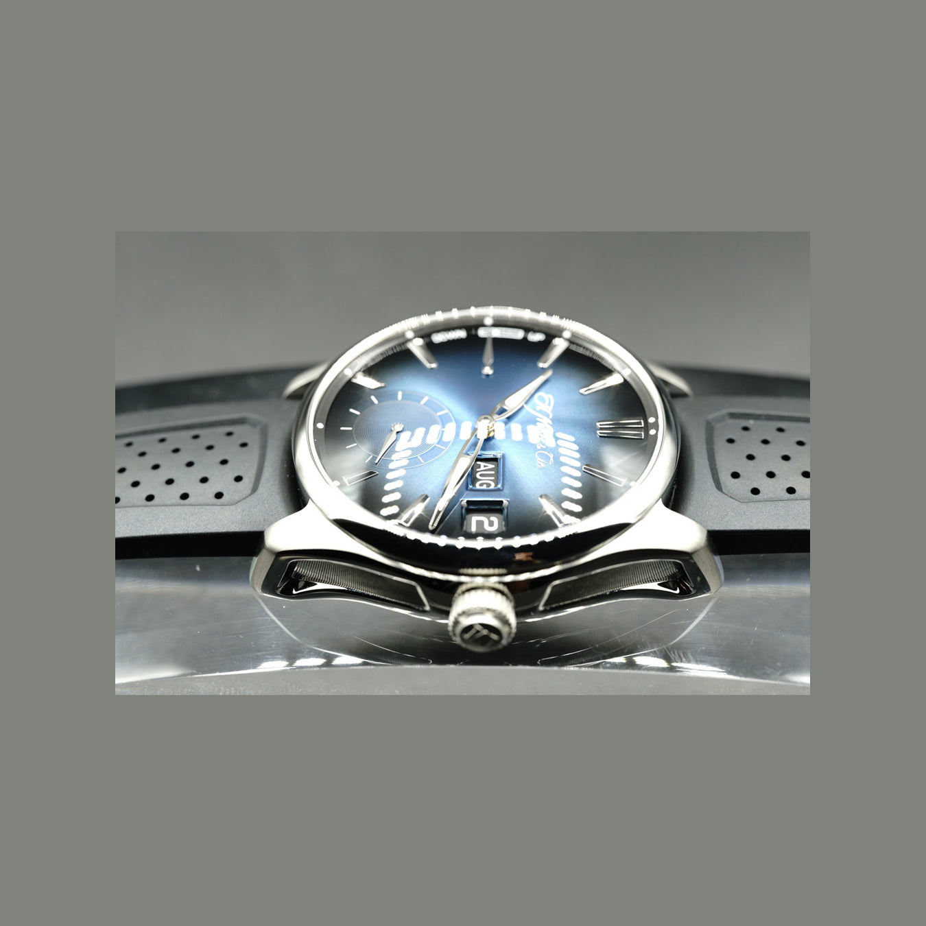 H. Moser & Cie. Pioneer Perpetual Calendar 3808-1201