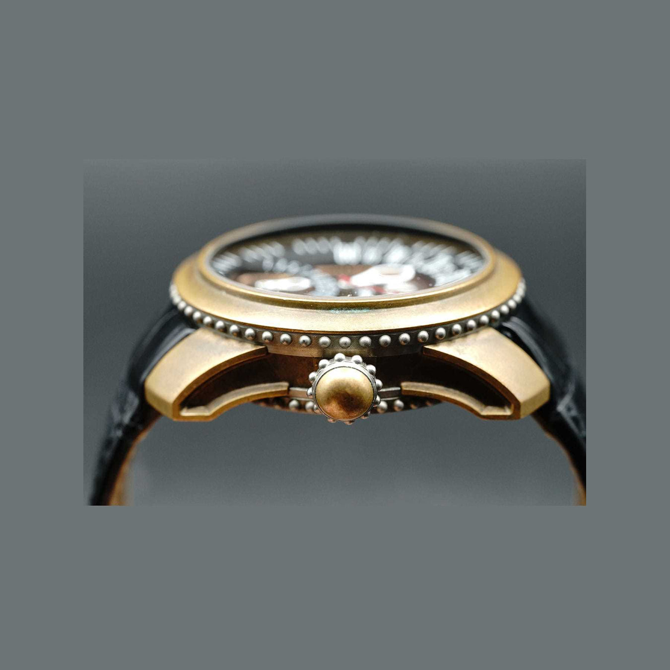 Gerald Genta Bronze GBS.Y.98