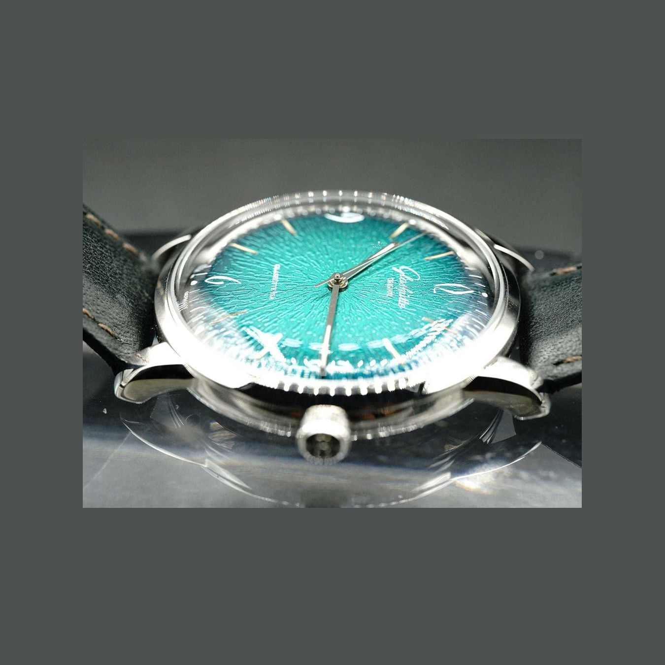Glashütte Original Sixties Green Dial 1-39-52-03-02-04