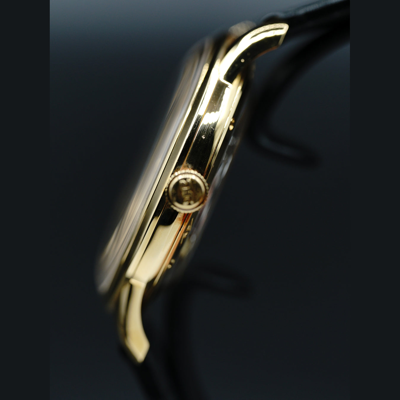 Glashütte Original Vintage Sixties Gold Case White Dial 1-39-52-01-01-04