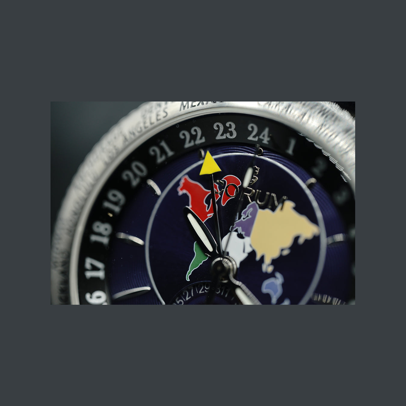 Corum Classical GMT 983.201.20