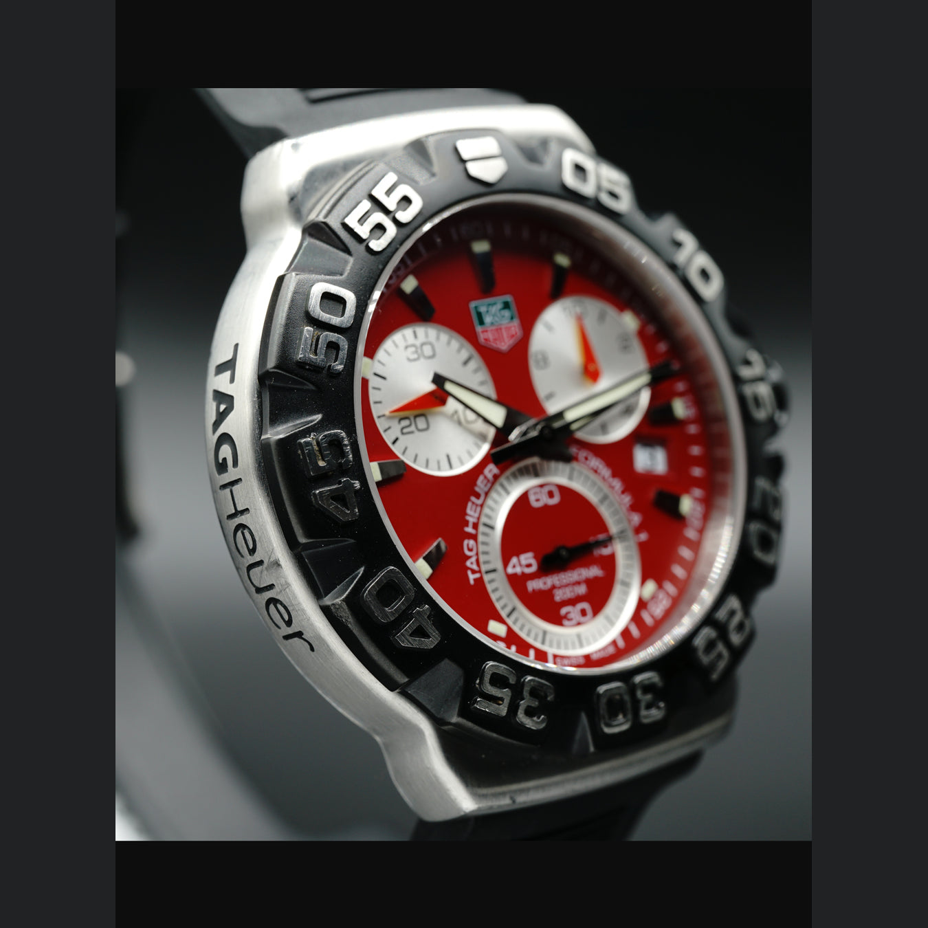 Tag Heuer Formula 1 Chronograph on Black Rubber Strap CAH1112.FT6024