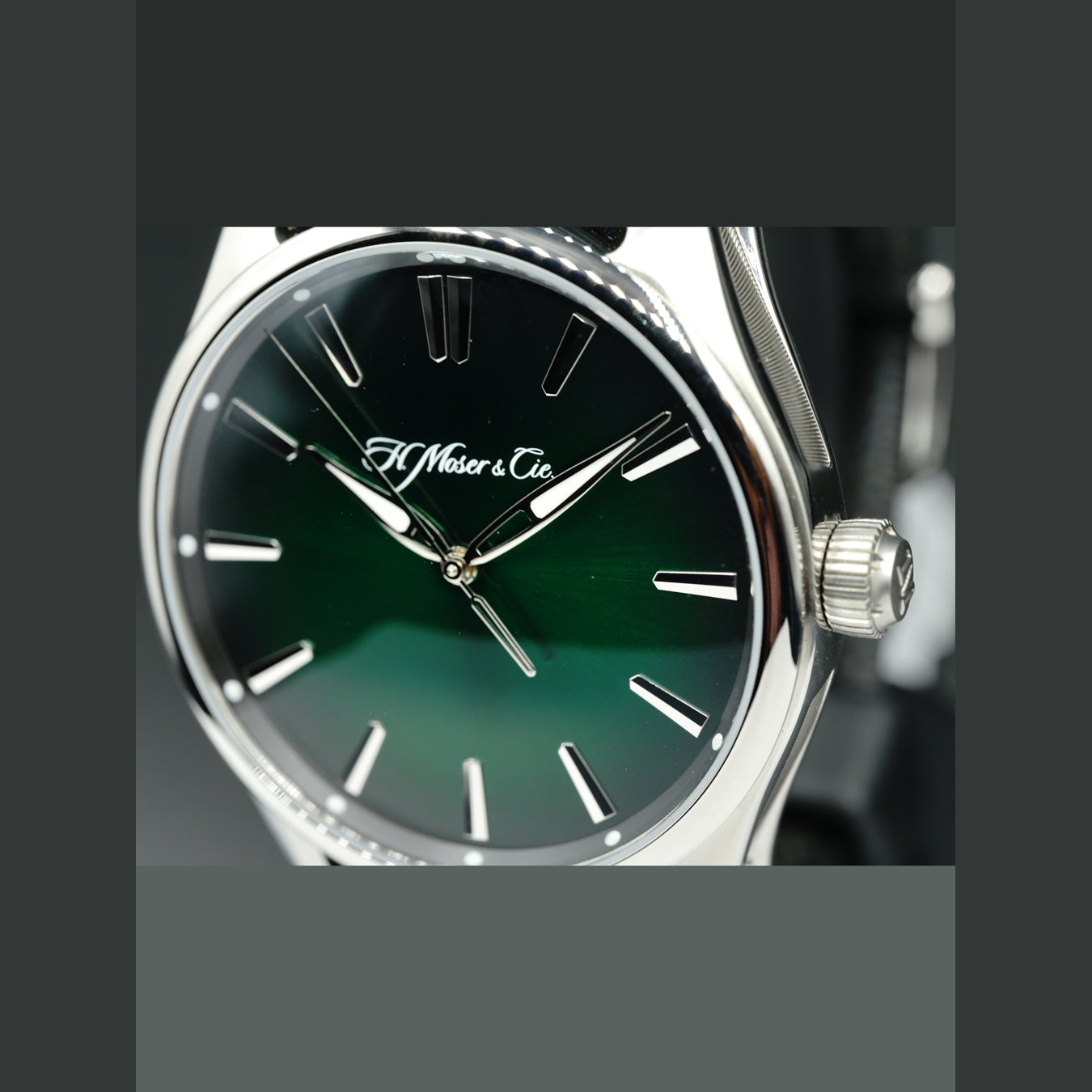 H. Moser & Cie Pioneer Centre Seconds Green 3200-1202