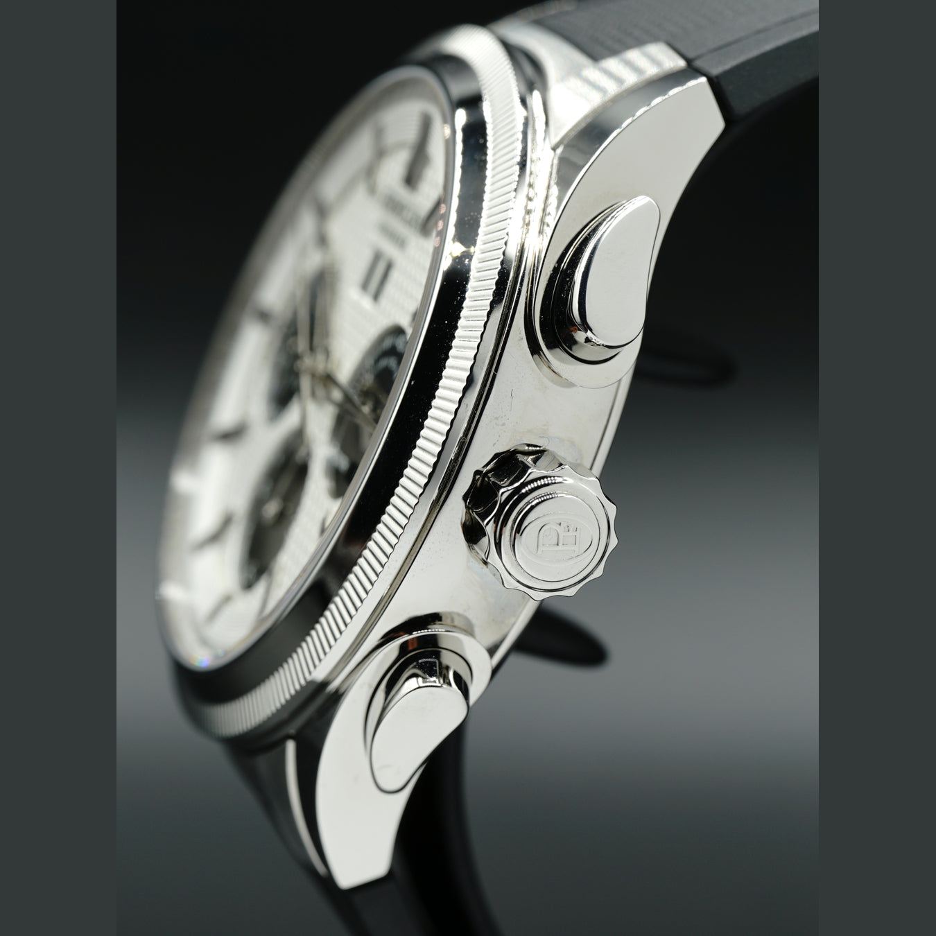 Parmigiani Fleurier Tondagraph GT Steel Silver Black on Strap PFC906-0000140-X01482