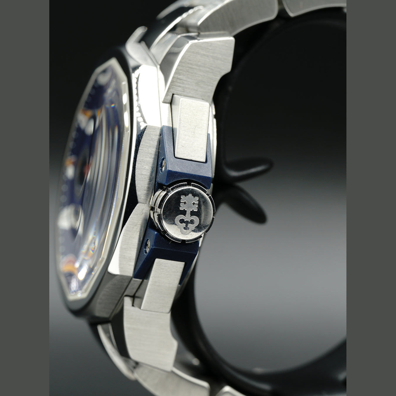 Corum Admirals Cup Blue Chrono 60720.405.005