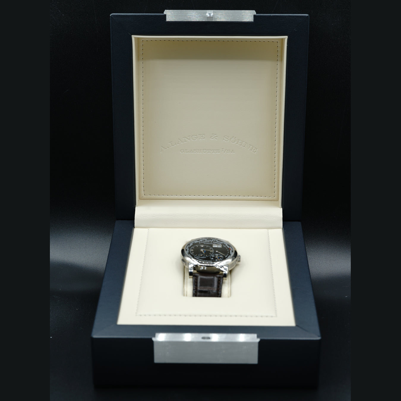 A. Lange & Söhne Lange 1 136.3AG