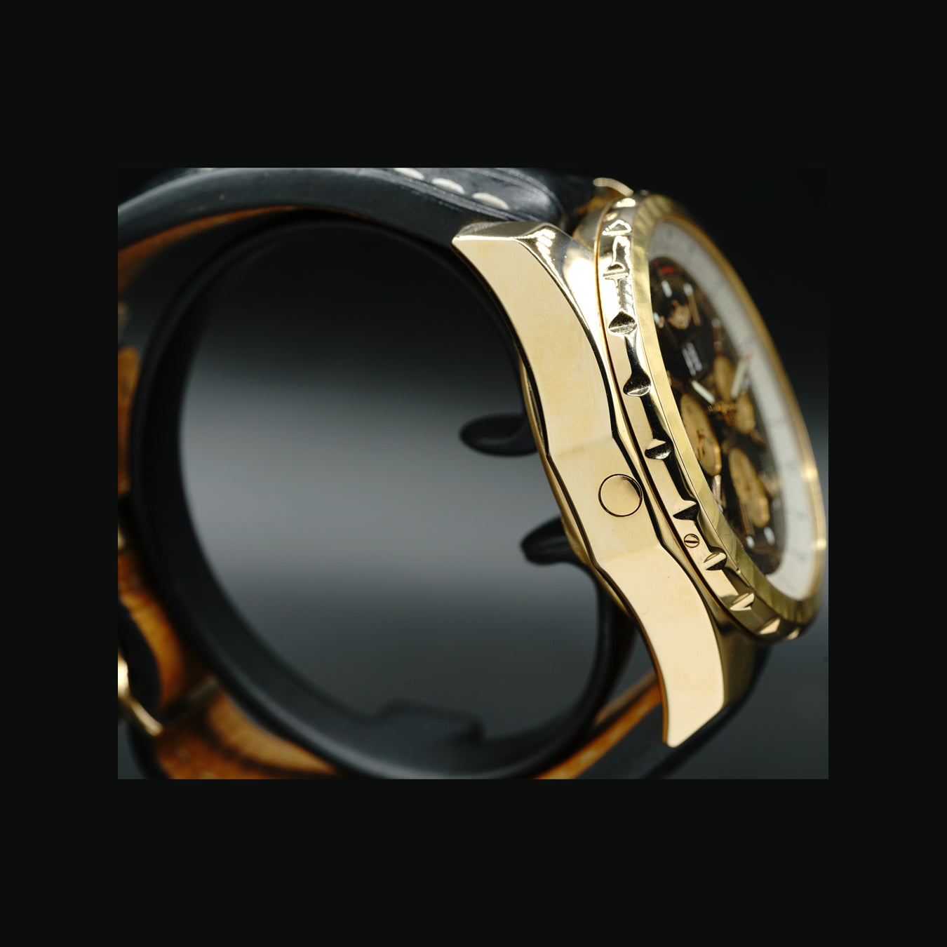 Breitling for Bentley 6.75 18K Gold H44363