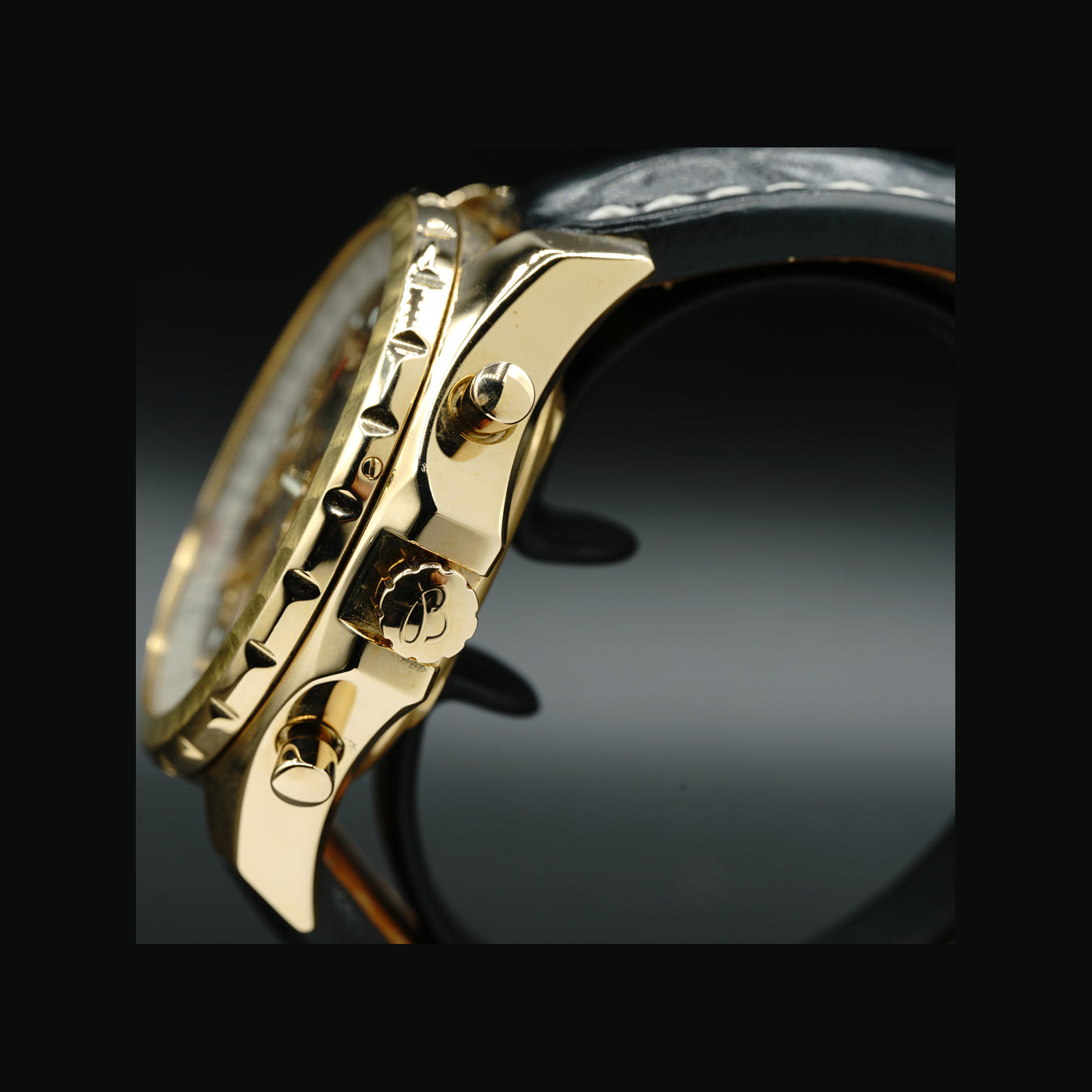 Breitling for Bentley 6.75 18K Gold H44363