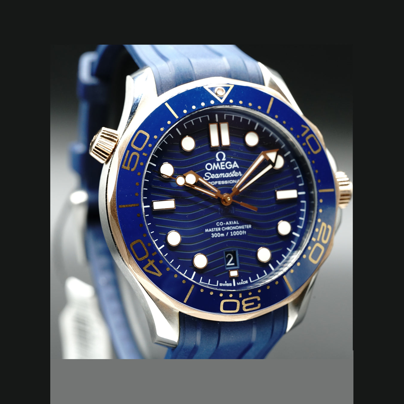 Omega Seamaster Diver 300M Co-Axial Master Chronometer Steel & Sedna Gold on Strap 210.22.42.20.03.002