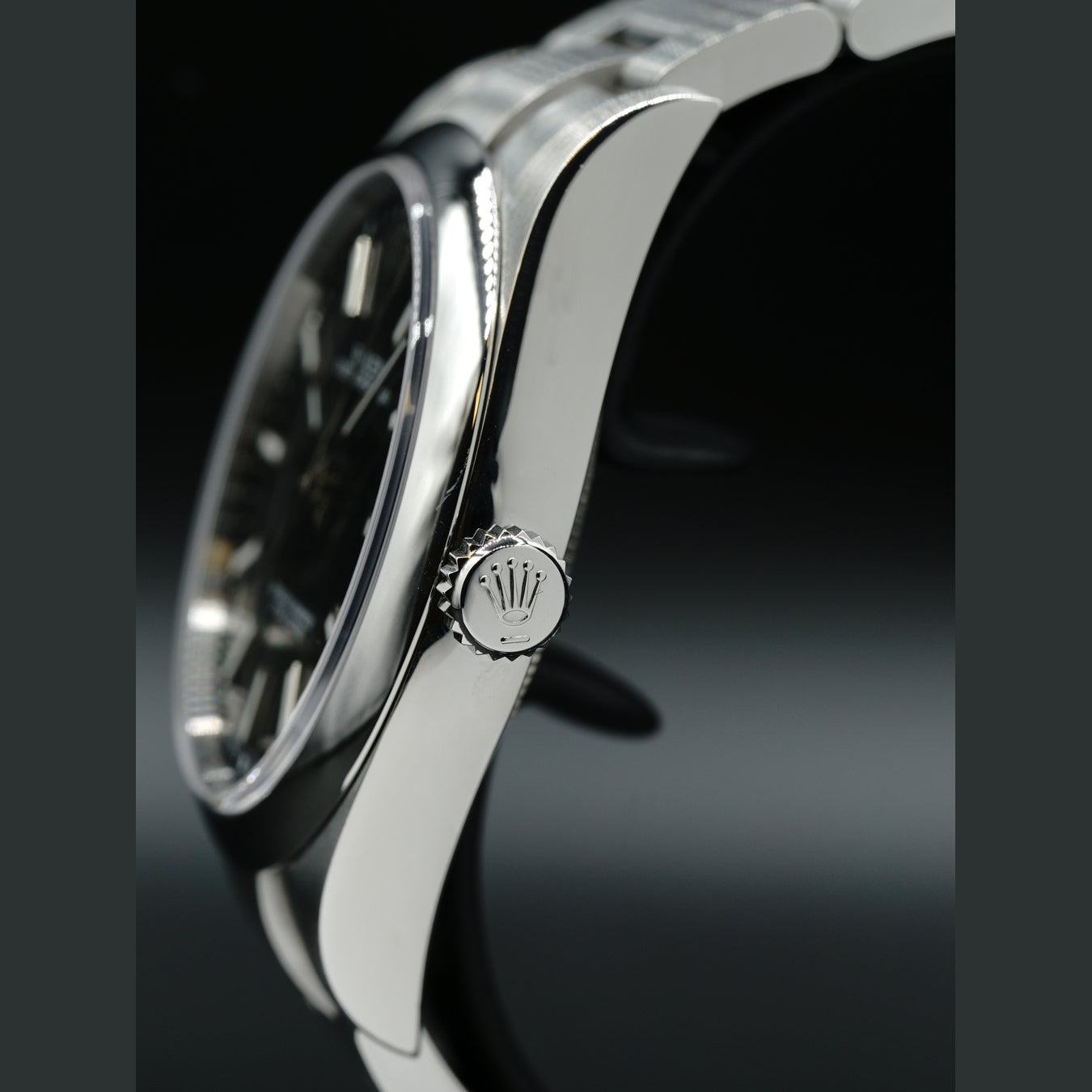 Rolex Oyster Perpetual 114300